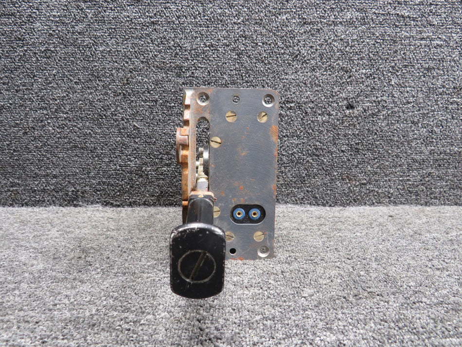7006-1 Aviac-Nanterre Control Box Flap Lever Assembly (Missing Cover)