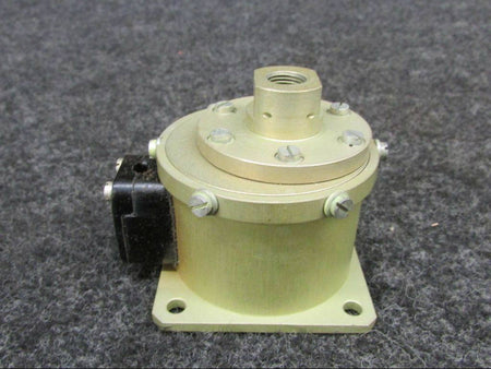 5CW/5390 Pressure Switch Assembly (NEW OLD STOCK) (SA) BAS Part Sales | Airplane Parts
