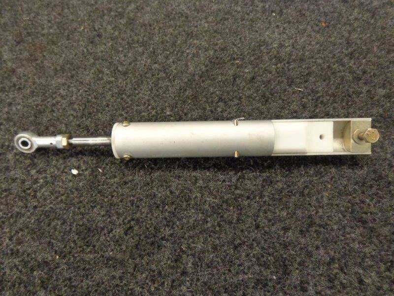 10780-004 Cirrus SR20 Roll Trim Cartridge Assy