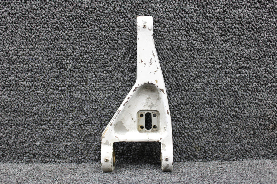 5541304-10 (Use: 5541304-202) Cessna 550 Main Gear Torque Link Upper RH