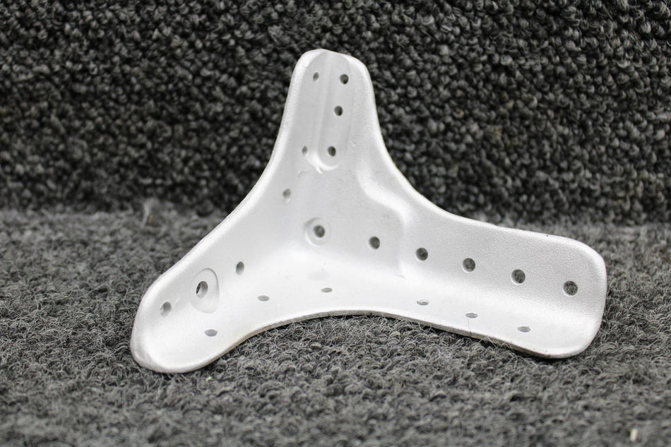 0713632-8 Cessna R182 Firewall to Tunnel Fitting RH (Bead Blasted)
