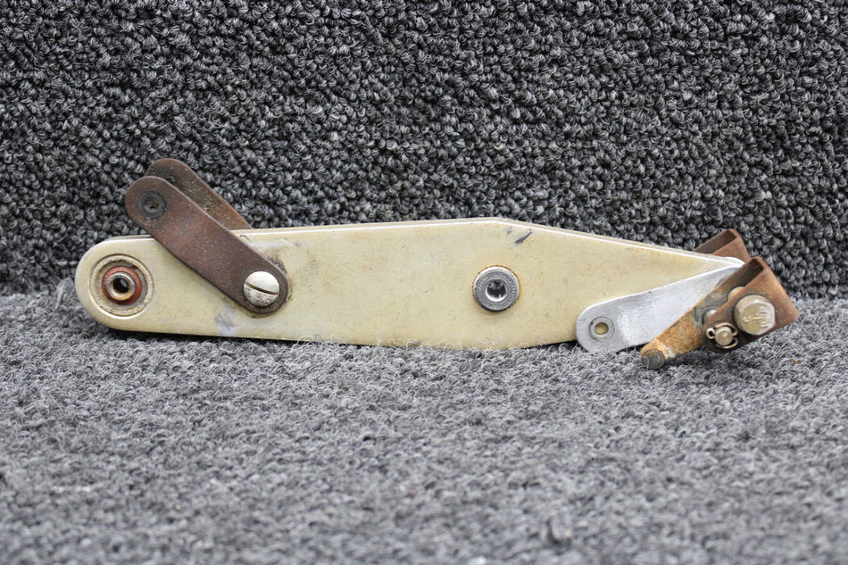 0760675-5 Cessna 182N Elevator Bellcrank with Links