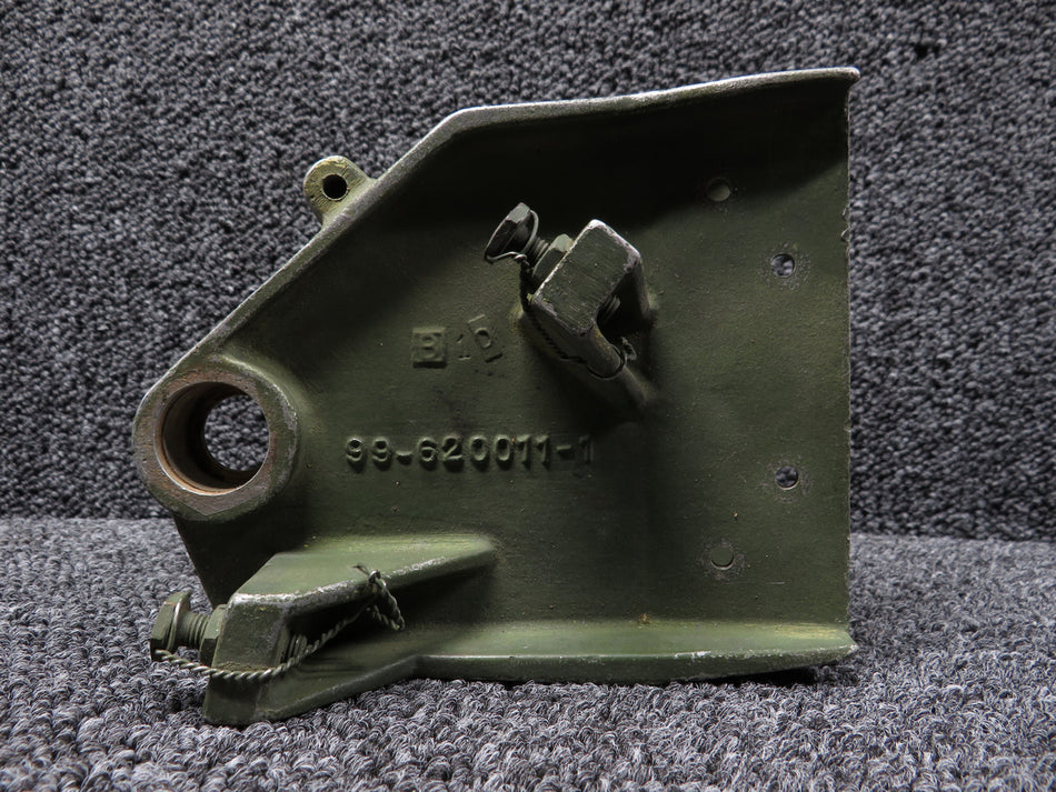 99-620011-1 Beech King Air KA-100 Elevator Horizontal Support Hinge Assembly