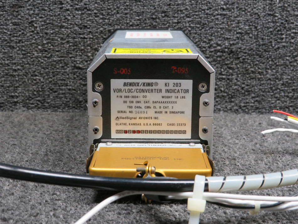066-3034-00 King Radio KI-203 VOR, LOC Converter Indicator (Core)