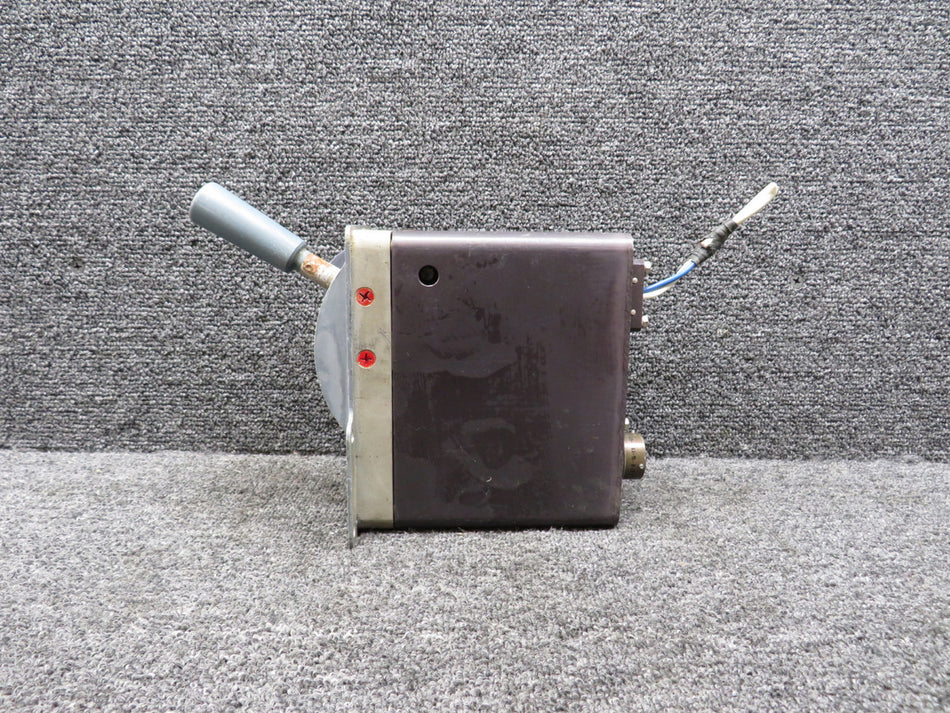 013015-08 Dassault Falcon FA-10 Air Brake Control Panel