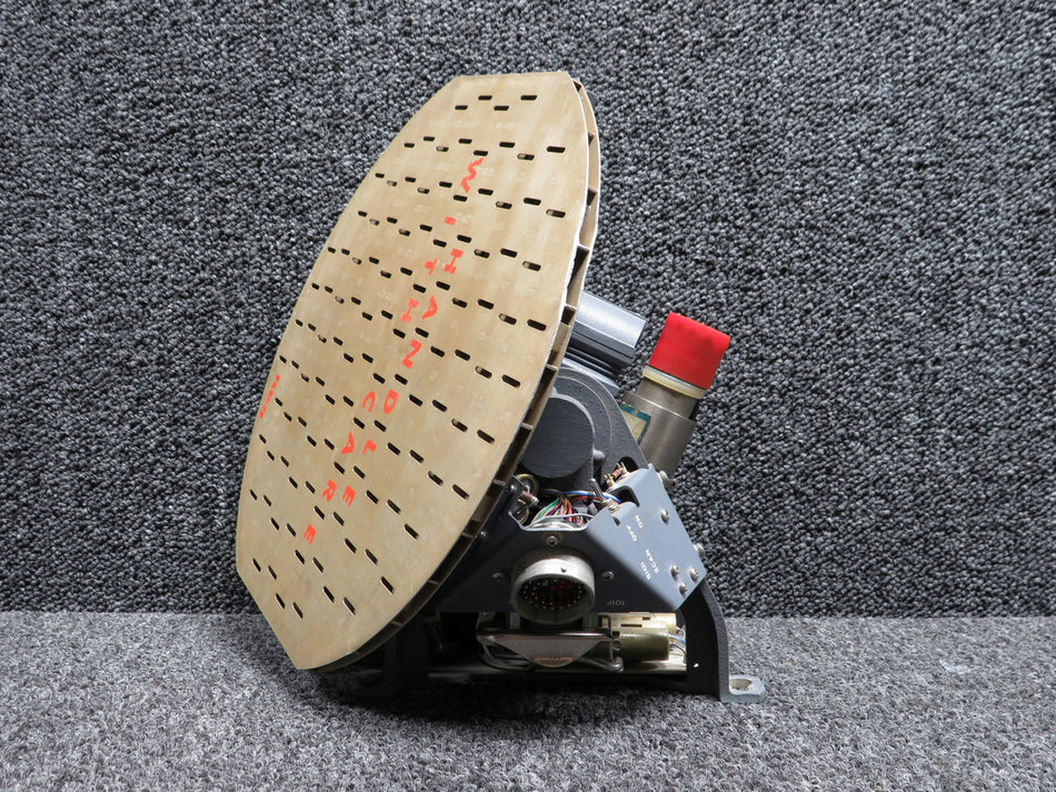 MI-585008 RCA AVO-21 Weather Radar Antenna Assembly With Mods (Dent)