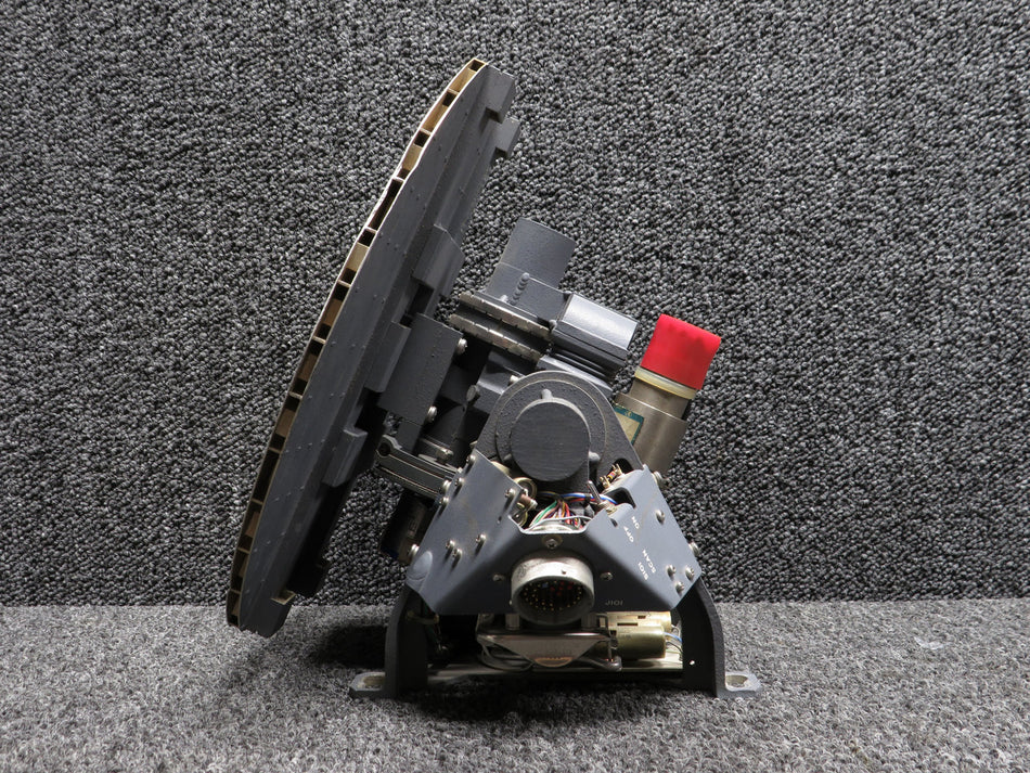 MI-585008 RCA AVO-21 Weather Radar Antenna Assembly With Mods (Dent)