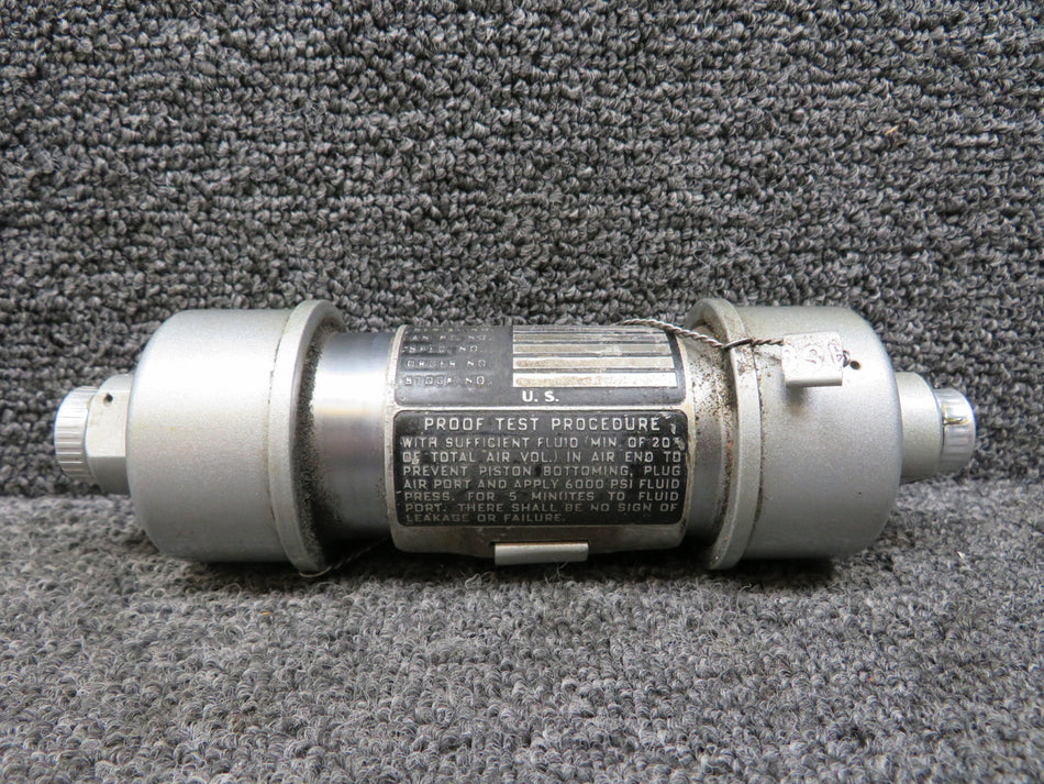 1356-593105 Parker Hannifin Hydraulic Accumulator (New Old Stock)