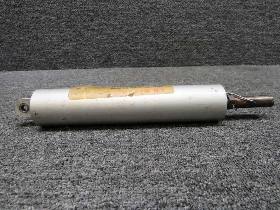 195551 Bellanca 17-30A Main Landing Gear Cylinder Assembly