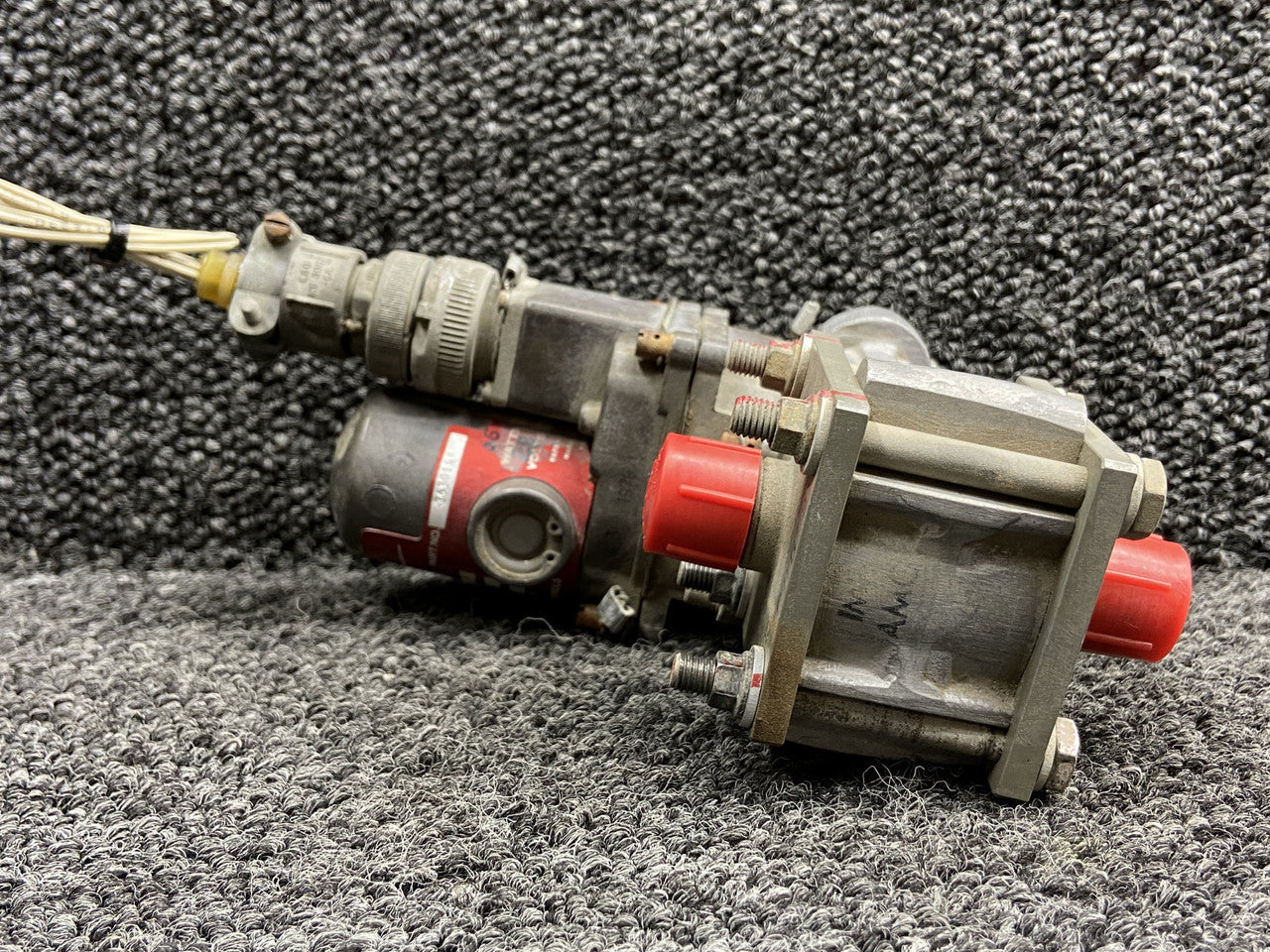 3630161 (Alt: 630161) ITT Aerospace Fuel Shut Off Valve (28V, 100