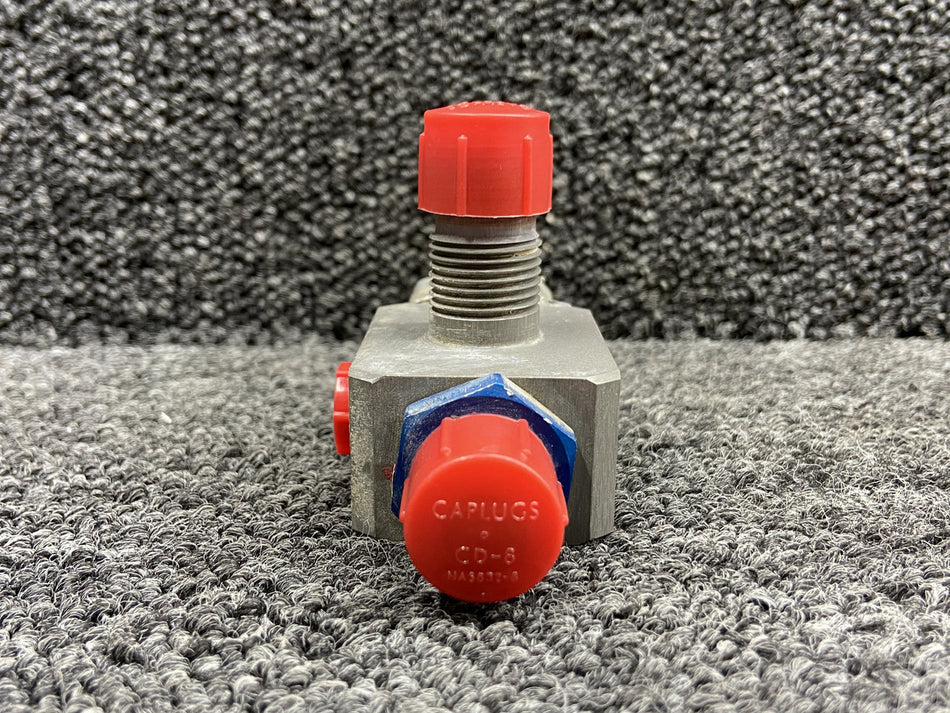 300-921007-6, 673-2 Rockwell 700 Fuel Fitting RH with Pressure Switch