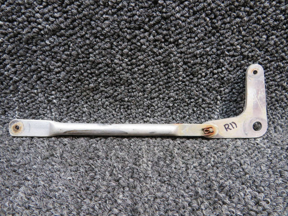 1717085-2, 1717090-4 Cessna 177RG Bellcrank & Push Rod Cabin Door RH