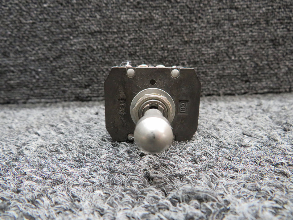 MS24524-21 (Alt: 8505K34) Cessna Citation Toggle Switch