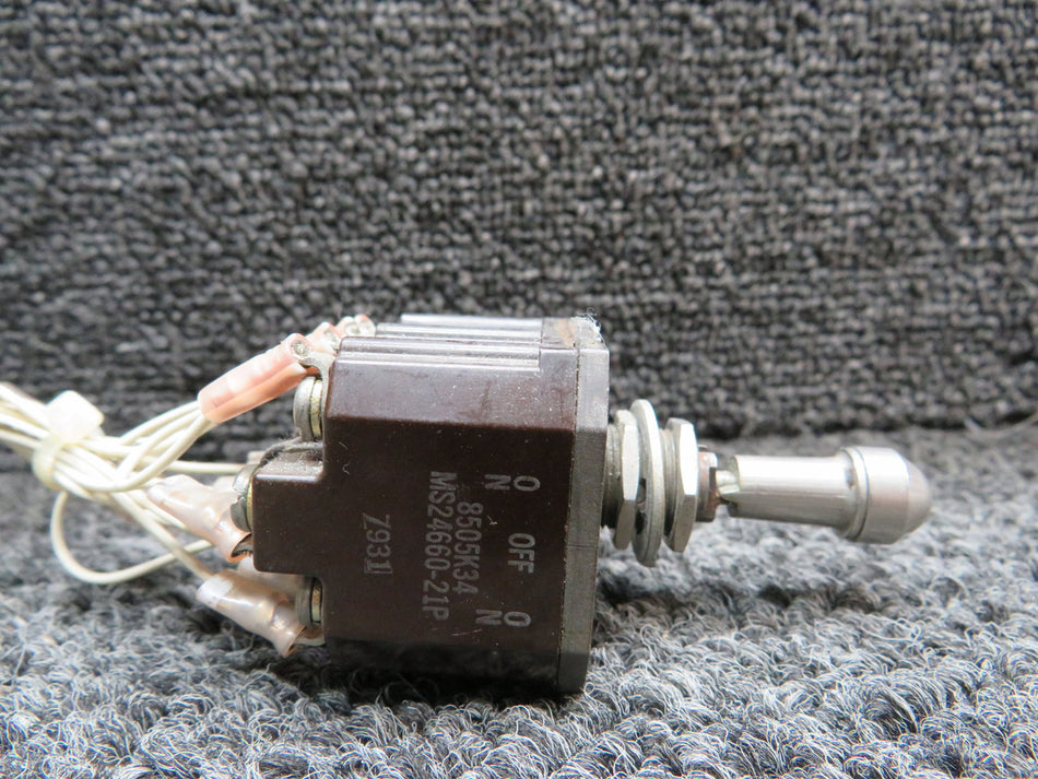 MS24524-21 (Alt: 8505K34) Cessna Citation Toggle Switch