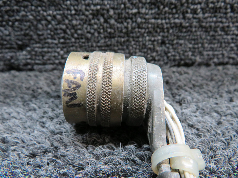 456-14-15SZ Deutsch Canon Plug Connector