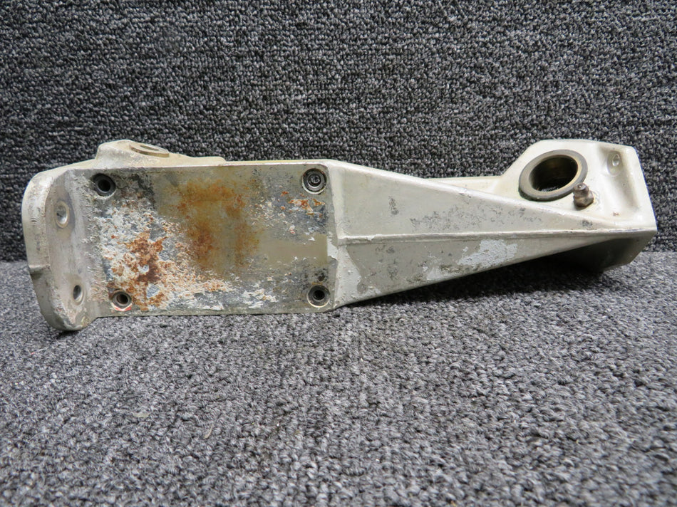 2241104-6 Cessna R182 Landing Gear Support Outboard RH