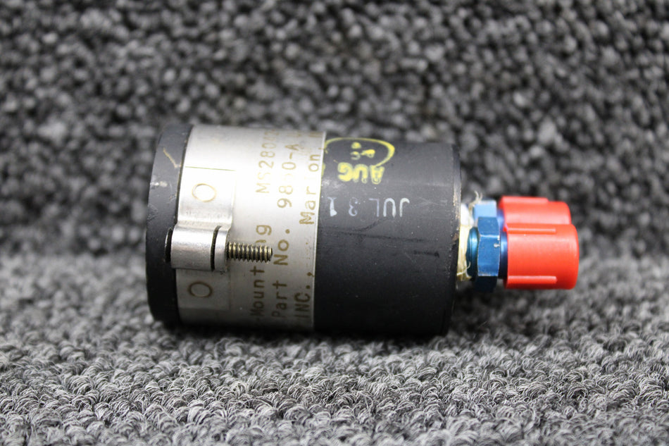 1101-005 (Alt: 850640-1) B and D Instruments Fuel Pressure Indicator