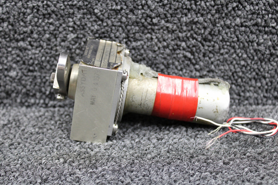 1058-00-11 (Alt: 300-389009-1) Dukes Main Gear Door Actuator Assy (24V) (Core)