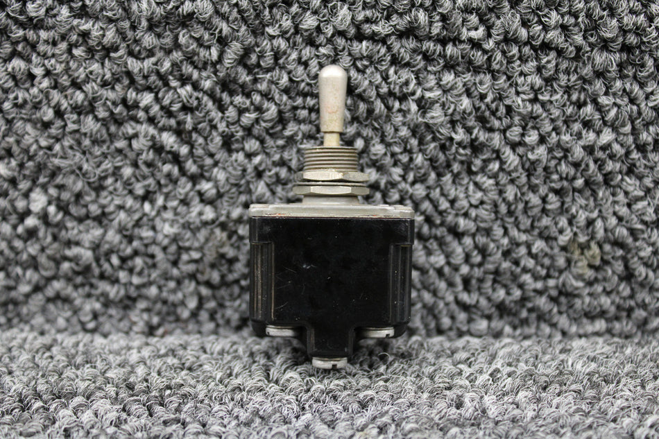2TL1-7 (Alt: MS24524-27) Micro Switch Toggle Switch