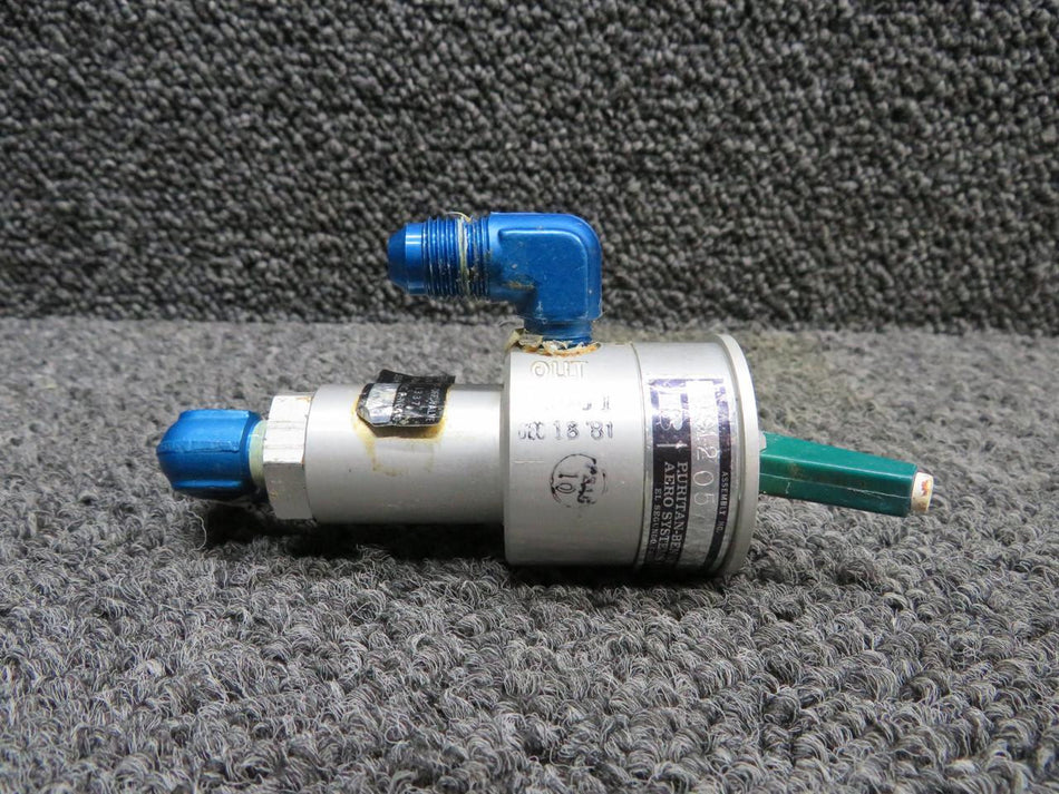 Purtian-Bennett 9912057-6 (Alt: 2440) Purtian-Bennet On-Off Oxygen Valve