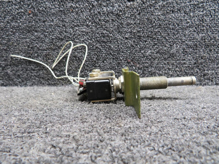 UND Lab Inc DT-2R-A7 (Alt:MS5008-1) UND Lab Landing Gear Position Micro Switch w Bracket
