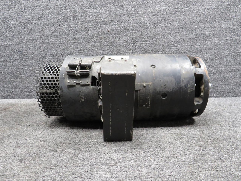 General Electric 4833012 General Electric 2CM82D15 Starter Generator (Missing Cover) (30V)