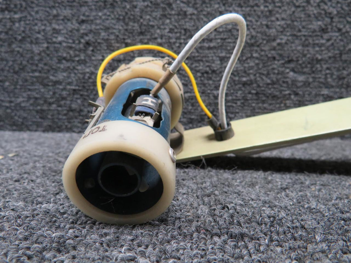 Consolidated Airborne Systems PAA700-11 CAS Fuel Probe with Mount