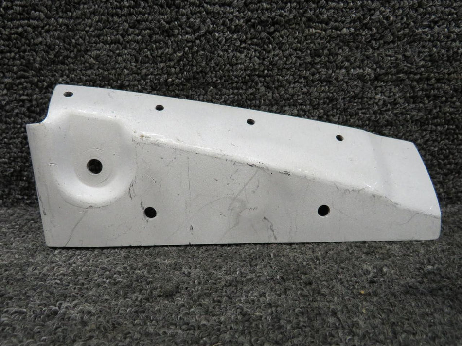 Does Not Apply 0712301-2 (Use: 0712317-2) Cessna 182 Actuator Hinge Bracket Outboard RH