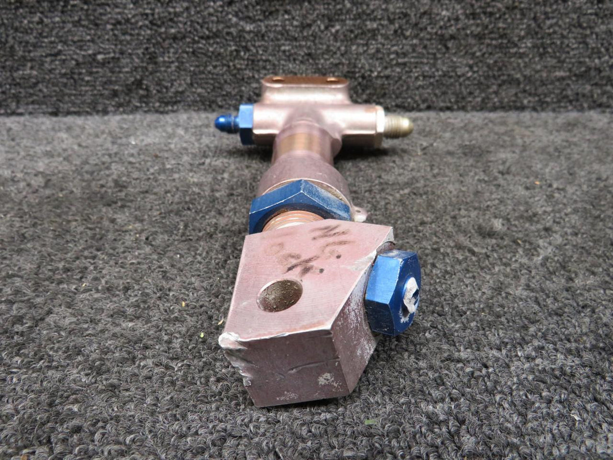 Does Not Apply 1280504-3 Cessna 210L Uplock Nose Gear Hydraulic Actuator (Chipped)