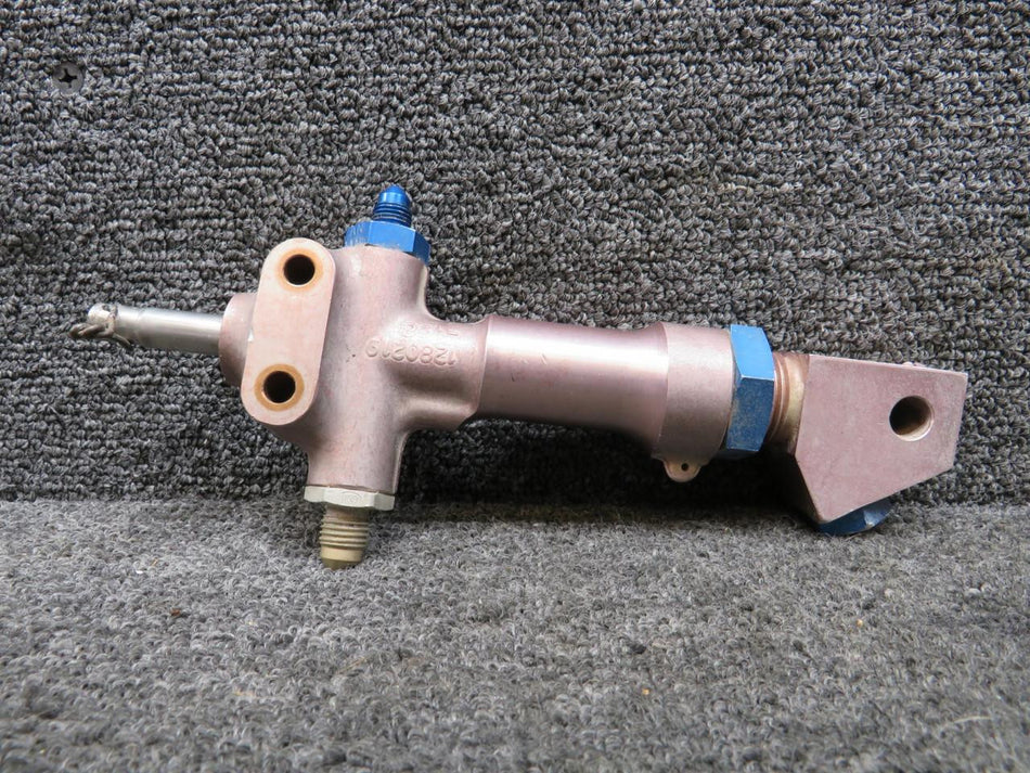 Does Not Apply 1280504-3 Cessna 210L Uplock Nose Gear Hydraulic Actuator (Chipped)