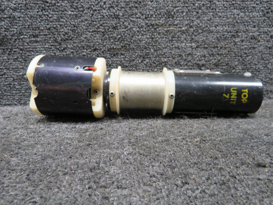 021-002-001 Gull Airborne Liquid Quantity Tank Unit