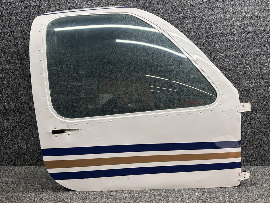 36-420010-605 (Use: 36-420010-621) Beechcraft 95-B55 Cabin Door Assy (Tinted)