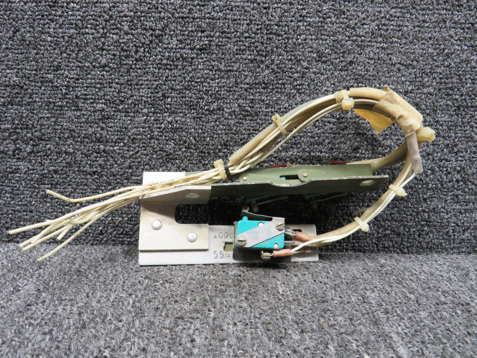 5560001-20 Cessna Citation 500 Engine Bracket Throttle Mount RH