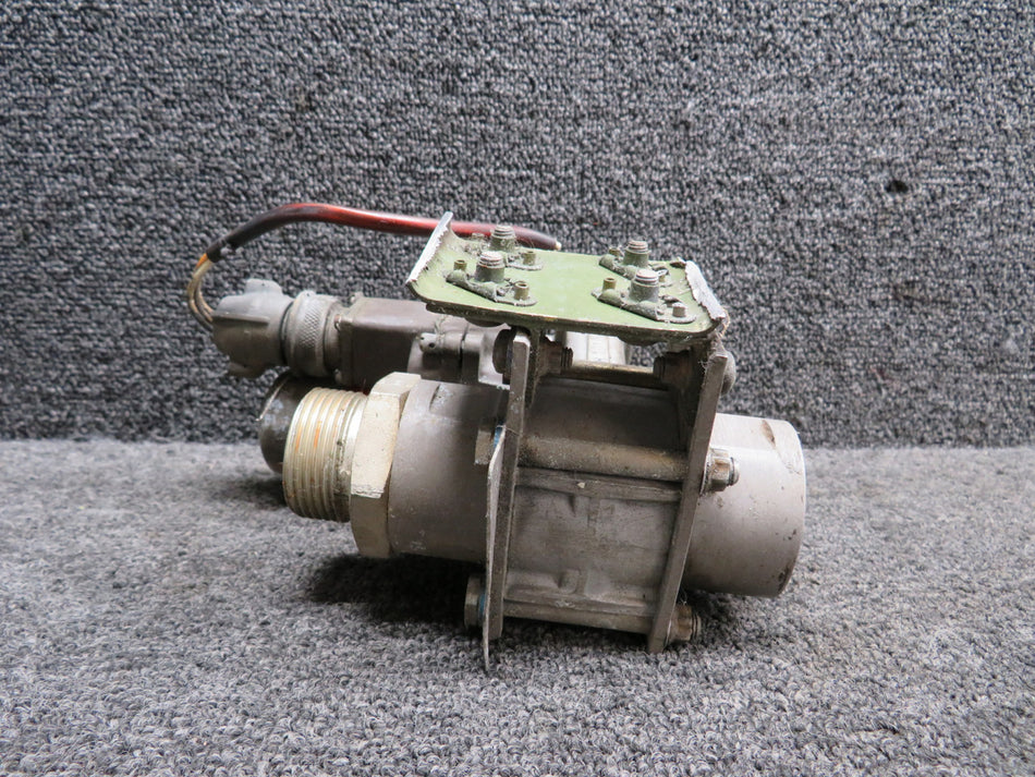 AV16B1360A (Alt: JH1010-1) ITT General Controls Shutoff Valve (Worn Housing)
