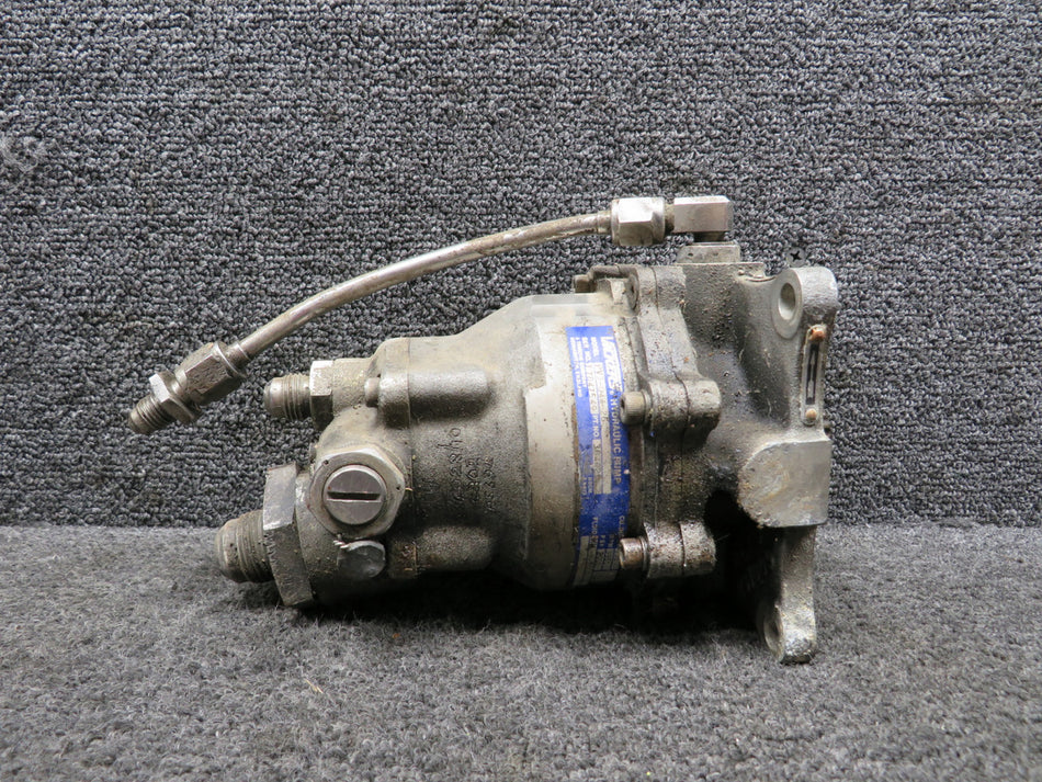 384925 Vickers PV3-044-26 Hydraulic Pump