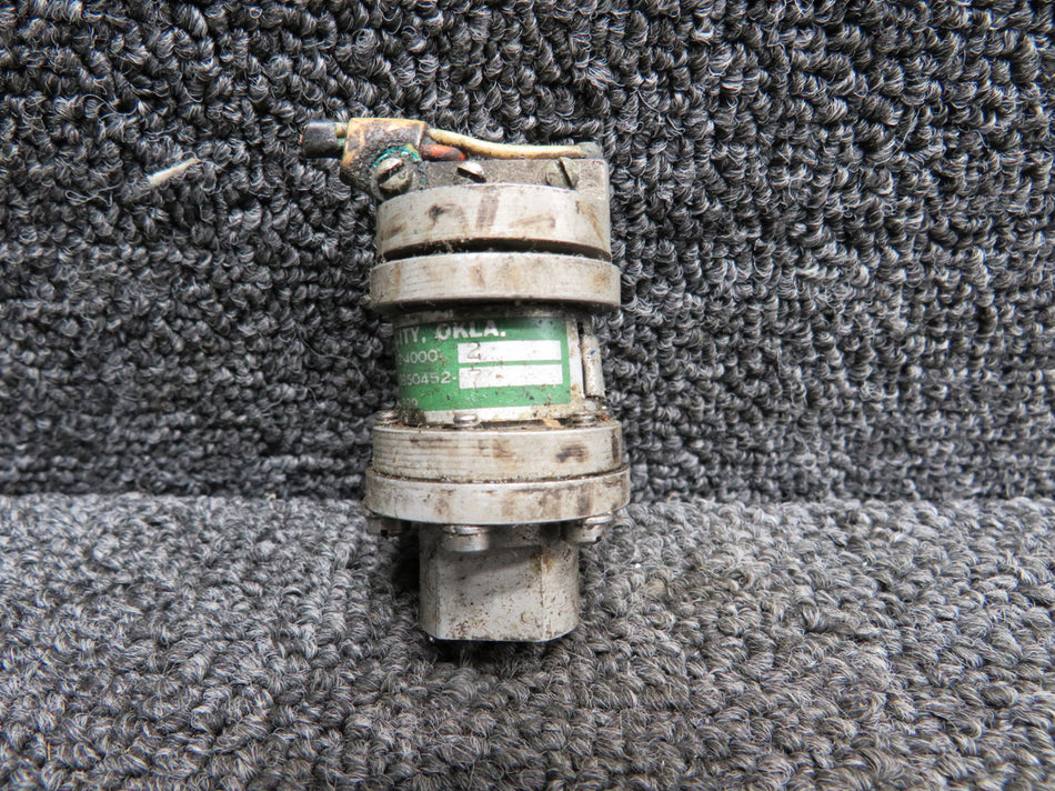 AV62-4000-2 (Alt: 0850452-7) Avionics Fuel Pressure Switch
