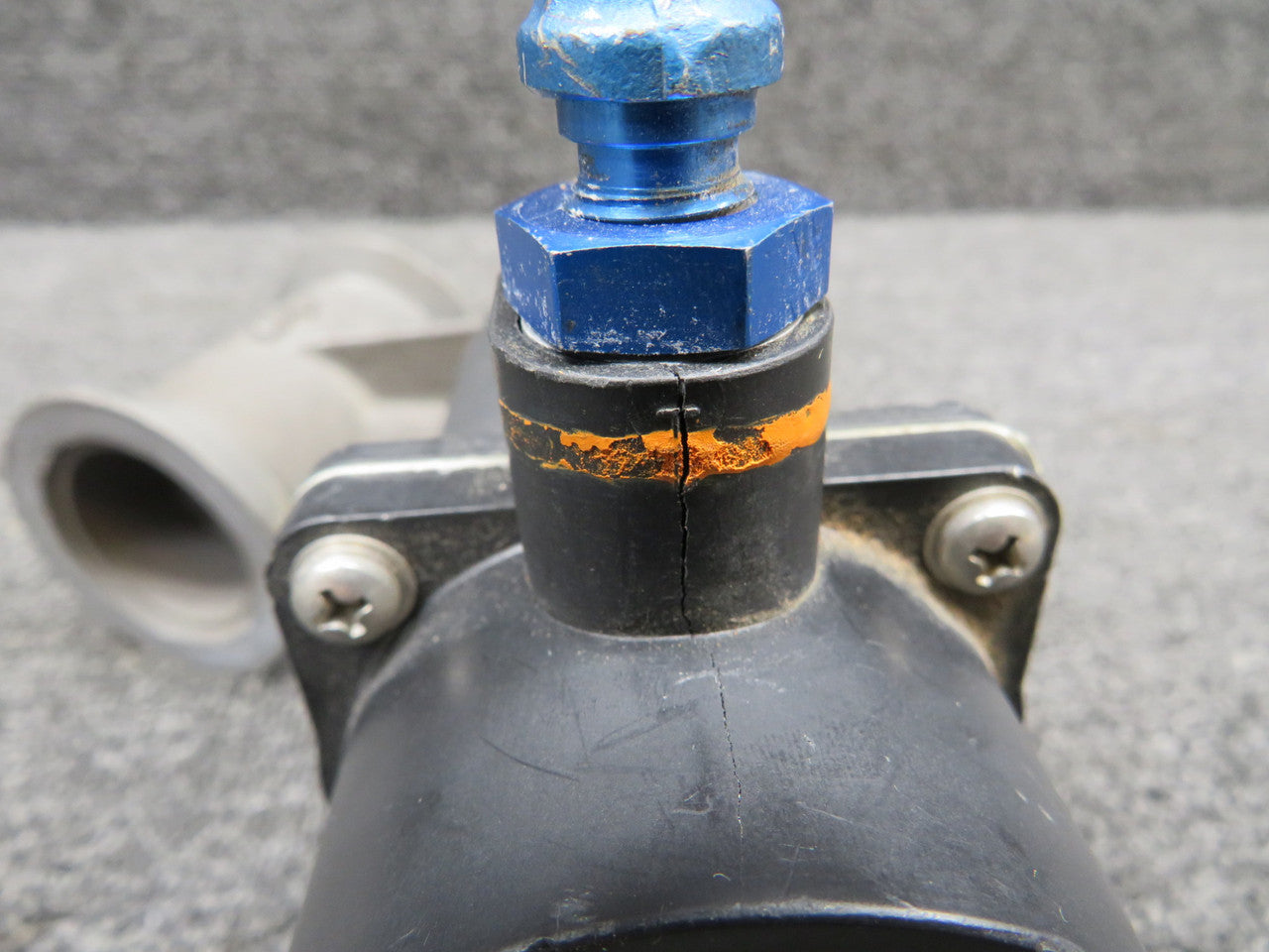 979580-5 Allied-Signal Aerospace Series 4 Modulating Shutoff Valve