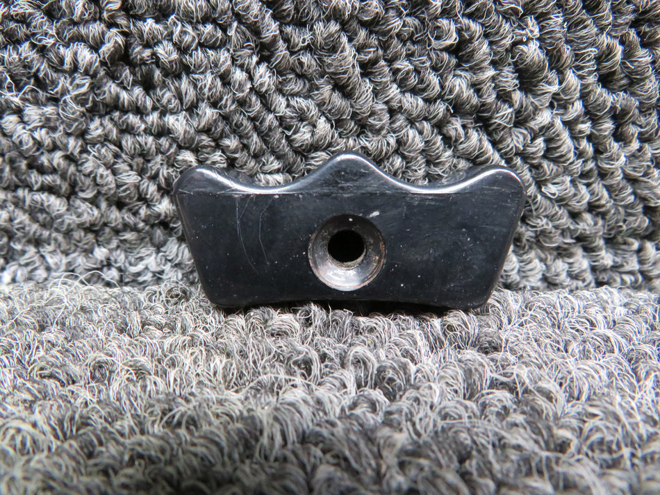 1560212-1 Cessna T303 Propeller Pitch Knob Assembly