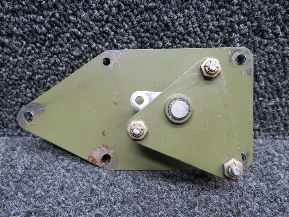 2517078-2, 2517008-1, 2517010-3 Cessna T303 Lower Cabin Door Latch Plate Assy
