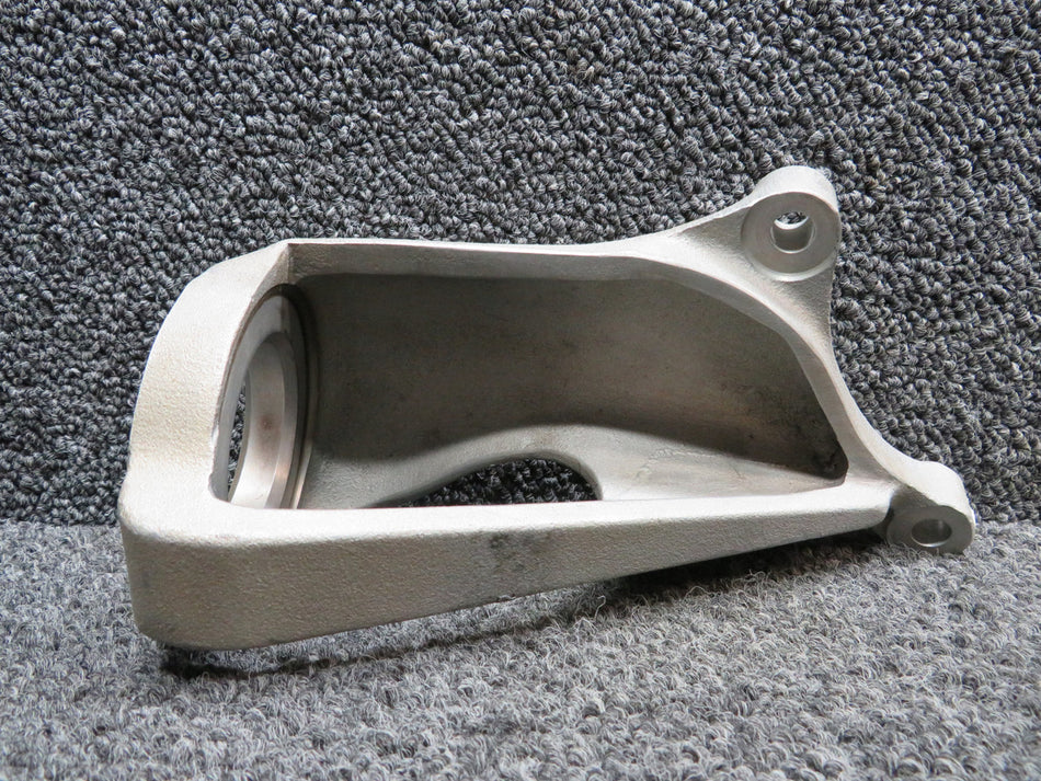 643044 Continental TSIO-520-AE Bracket Engine Mount Forward RH
