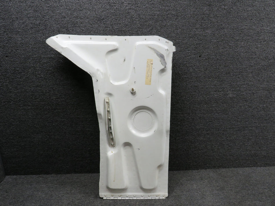 0826002-202 Cessna T310Q Main Landing Gear Door Assembly Outboard LH