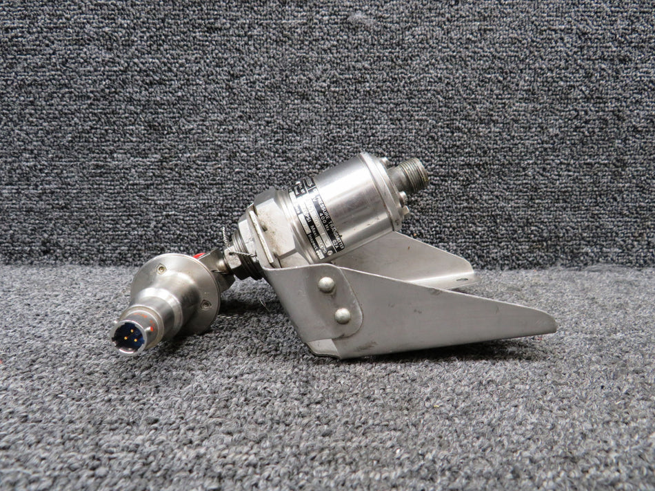 64251-200-1 Jaeger Oil Pressure Transmitter Assy with Mount (Volts: 26)