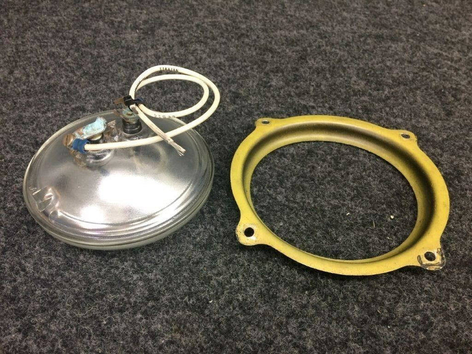 169-110000-235 & 4313 Beech BE-76 Retainer & Light Landing Assy (14V)