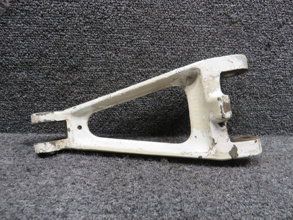 50-810295-17 Beechcraft King Air 90 Landing Gear Lower Knee Assembly