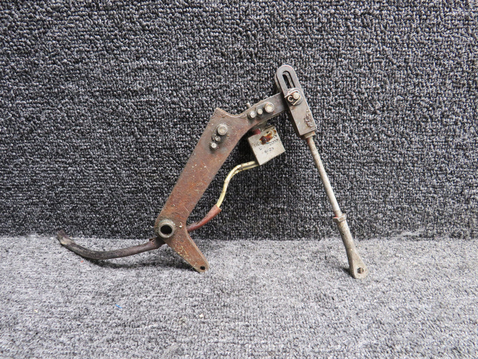 1241428-1, 1241026-1 Cessna 210 MLG Door Uplock Clevis Assy w Switch LH