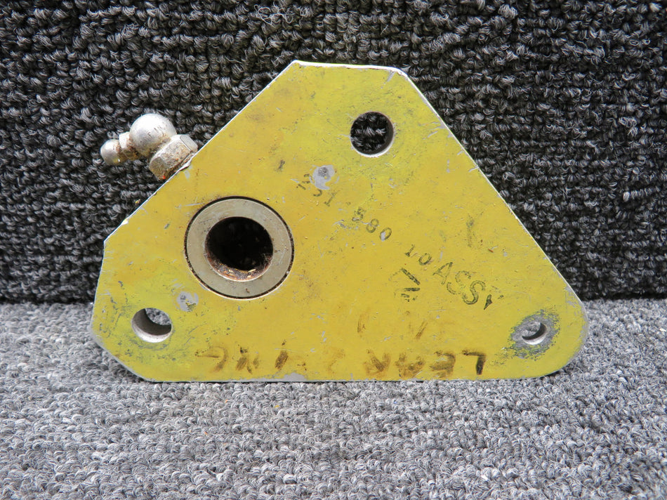 2311580-13 Learjet 35 Bearing Plate Assembly