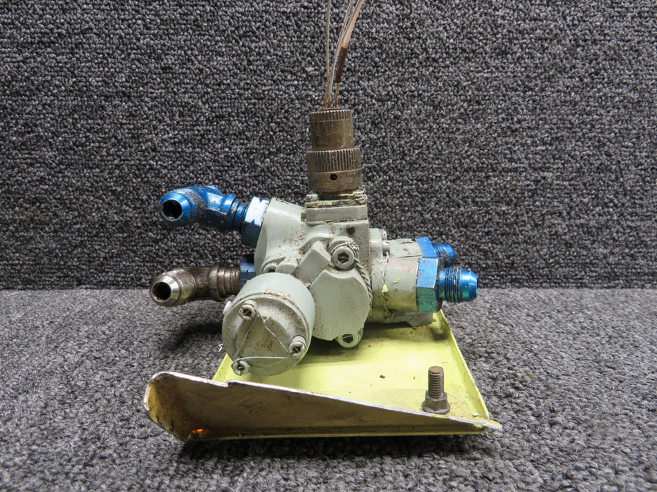 104214001 Dowty Issue 2 Selector Valve