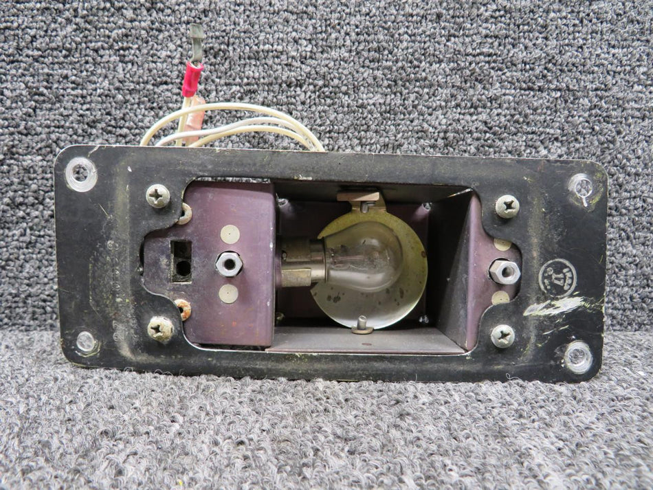 Wemac 2335-1 Wemac-Swearingen Overhead Light Assembly (Missing Face Panel)