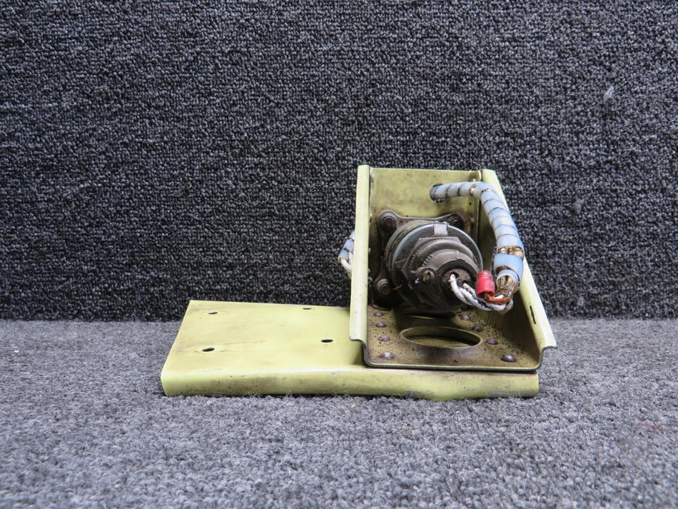 Smiths Ind 2701KPT-1 Smiths Industries Pressure Transmitter Assembly w Mount