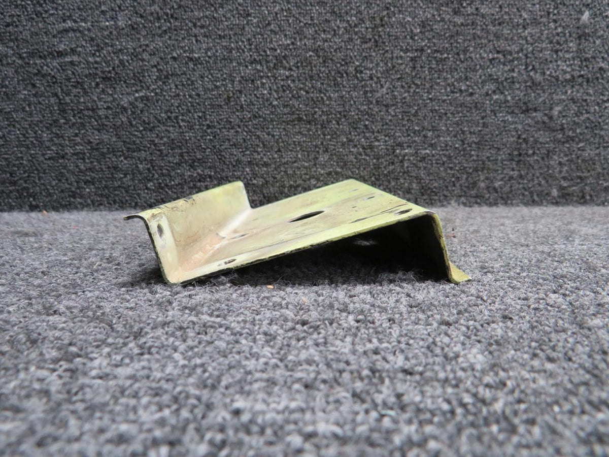 Does Not Apply SD3-81-1352XA (Alt: CJ9333-12-18) Tray Assembly
